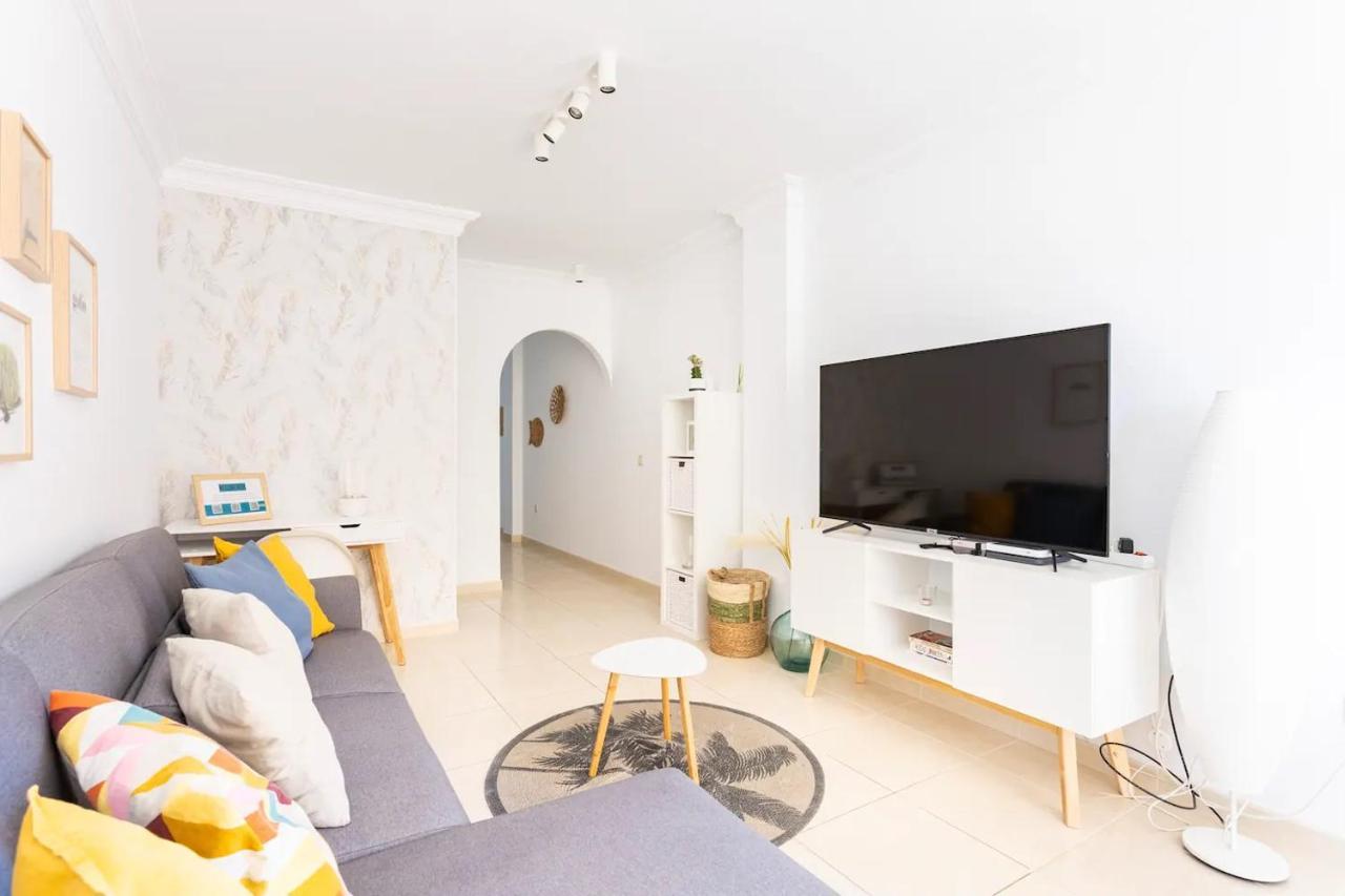 Amplio Y Comodo Apartamento En Callao Salvaje. Exteriör bild
